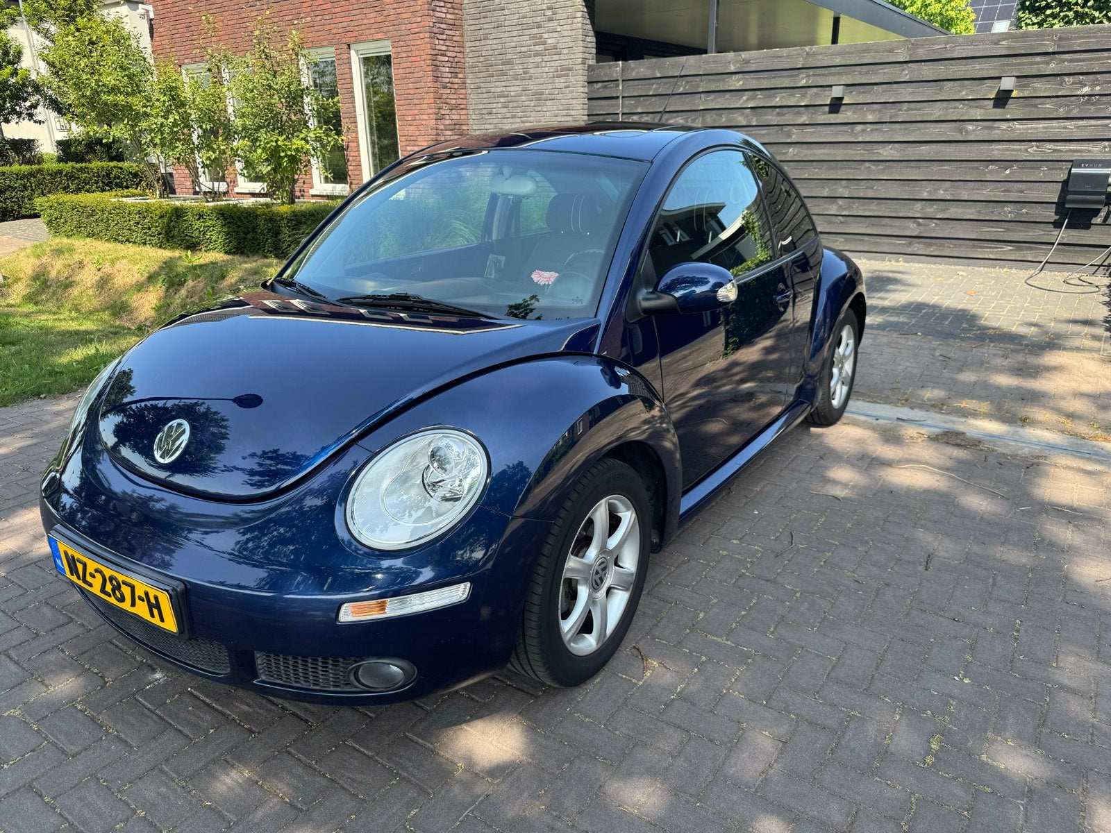 Volkswagen Beetle (Kever) 1.6 75KW 2009 Blauw, Auto's, Volkswagen, Beetle (Kever), 4 cilinders, Handgeschakeld, 1000 kg