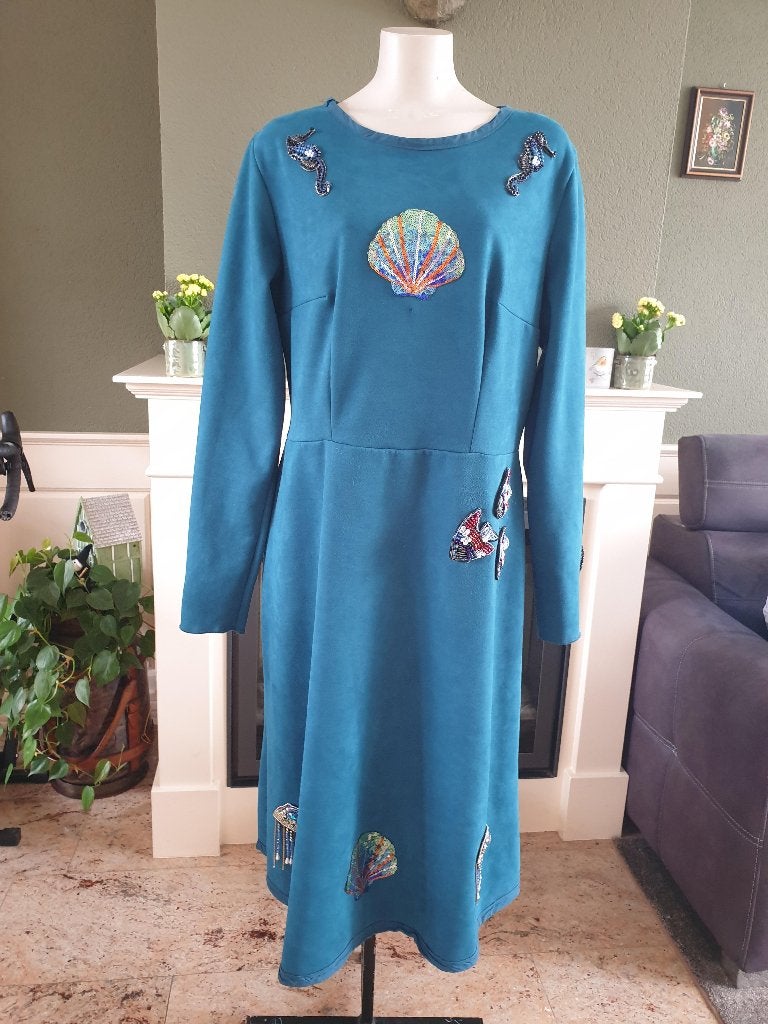 Dikkere turquoise vis schelp applicatie jurk XXL 46, Maat 46/48 (XL) of groter, Zo goed als nieuw, Knielengte, Verzenden