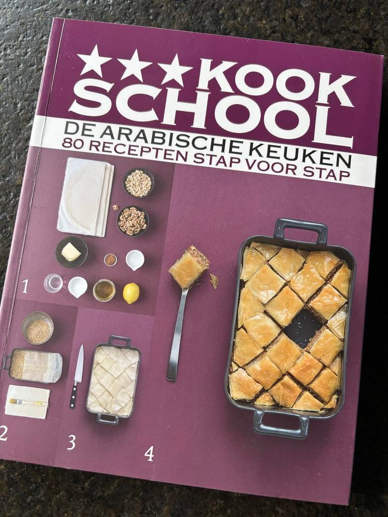 Kookschool: De Arabische Keuken, Hoofdgerechten, Midden-Oosten en Marokko, Ophalen of Verzenden, Zo goed als nieuw