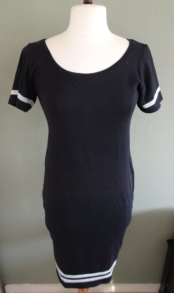 JURK VAN EKSEPT MAAT M, Kleding | Dames, Jurken, Maat 38/40 (M), Zwart, Ophalen of Verzenden, Zo goed als nieuw