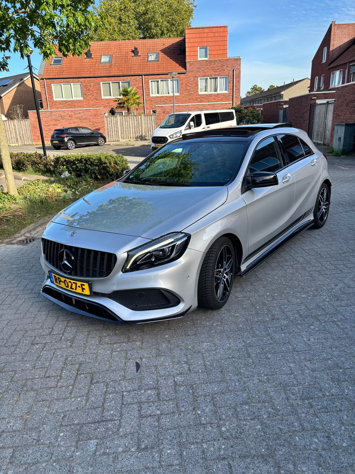 Mercedes-Benz A-Klasse A180 1.6 Blue EFF Aut7 2018 Grijs, Auto's, 1295 kg, 4 cilinders, 122 pk, 1200 kg