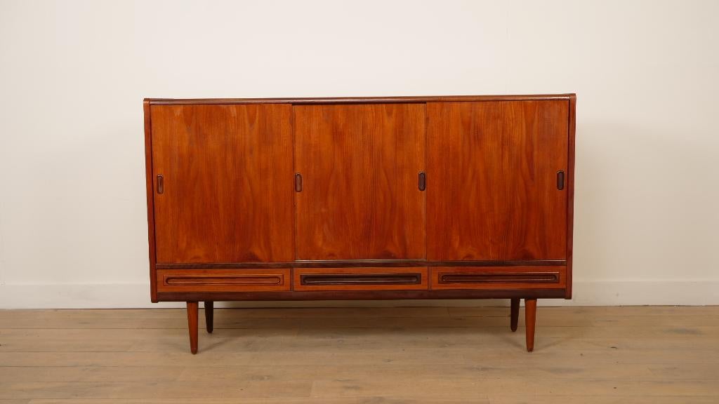 Vintage highboard | Deens | 170 cm, Met deur(en), 100 tot 150 cm, 150 tot 200 cm, Teakhout