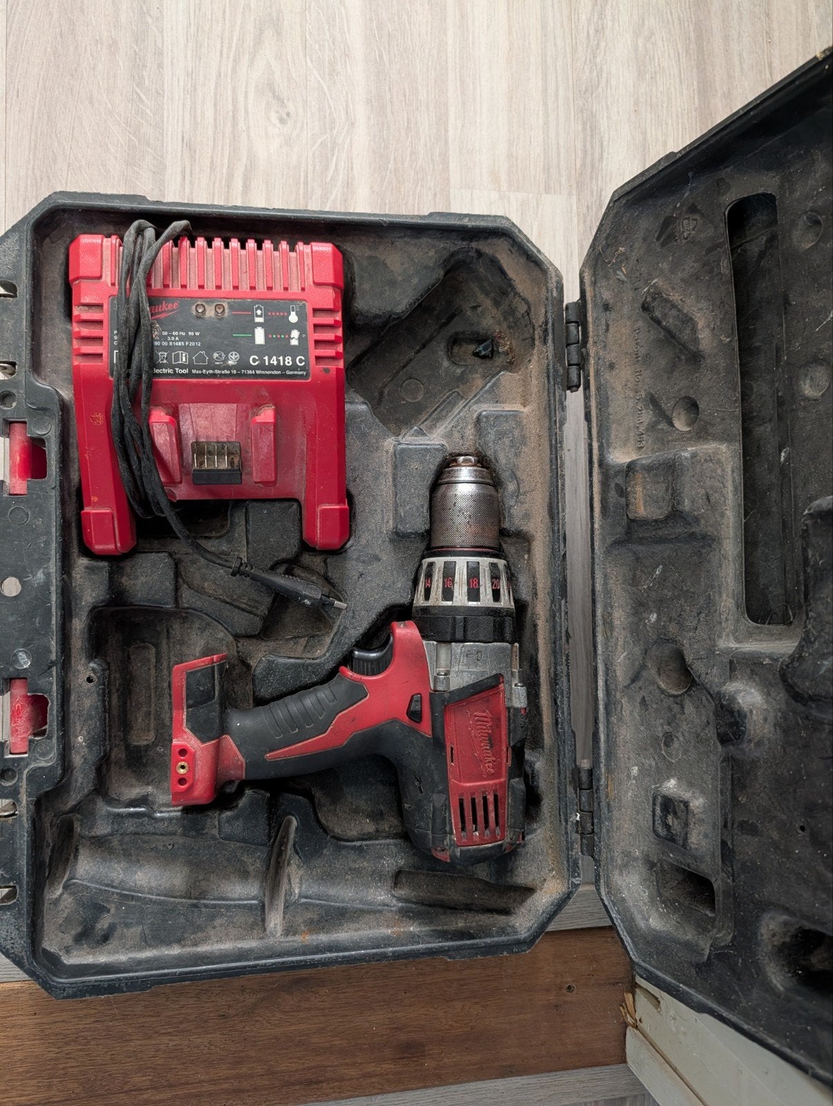 Milwaukee M18 Boormachine (defecte 2e versnelling), Ophalen of Verzenden, Gebruikt, Boormachine, Variabele snelheid