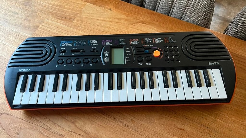 Keyboard CASIO SA-76A, Ophalen, Zo goed als nieuw, Overige aantallen, Casio