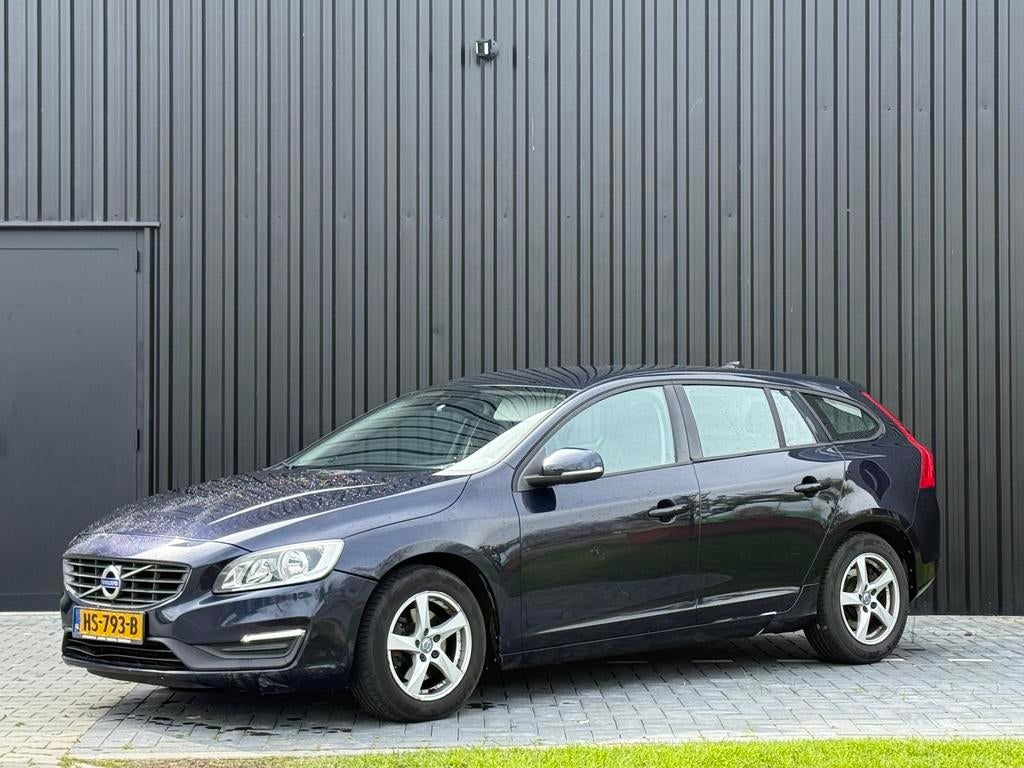Volvo V60 D2 120pk Geartronic 2015 Blauw, Voorwielaandrijving, Stof, 4 cilinders, 1969 cc