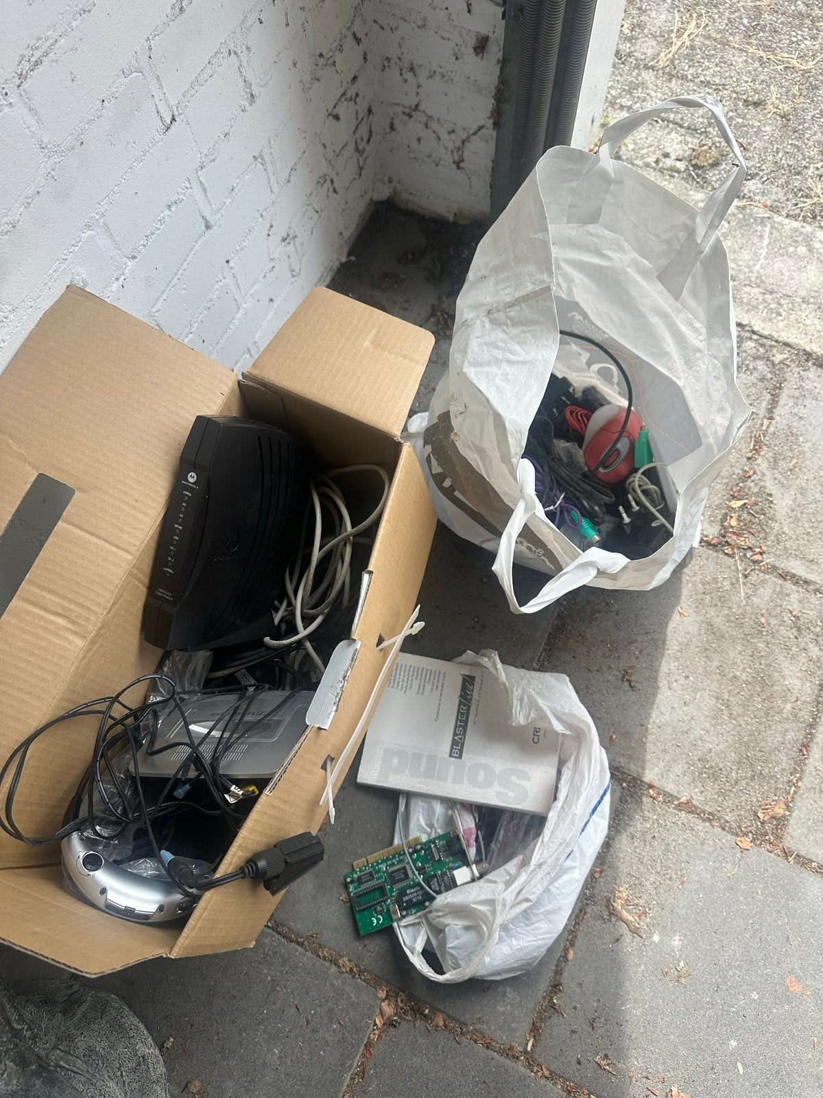 Partij diverse elektronica en kabels, Ophalen of Verzenden, Gebruikt