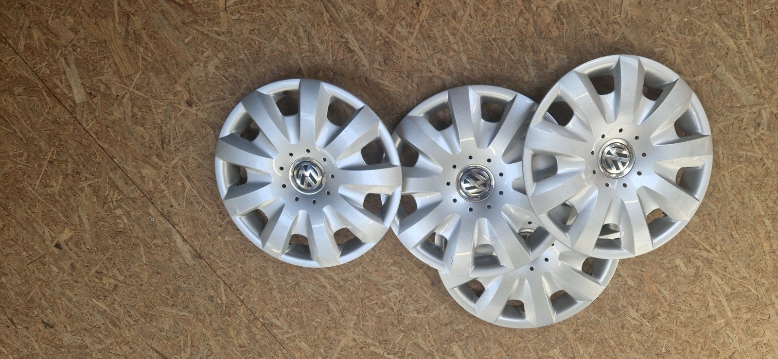 Set van 4 VW wieldoppen - 15 inch, Auto diversen, Ophalen of Verzenden, Gebruikt