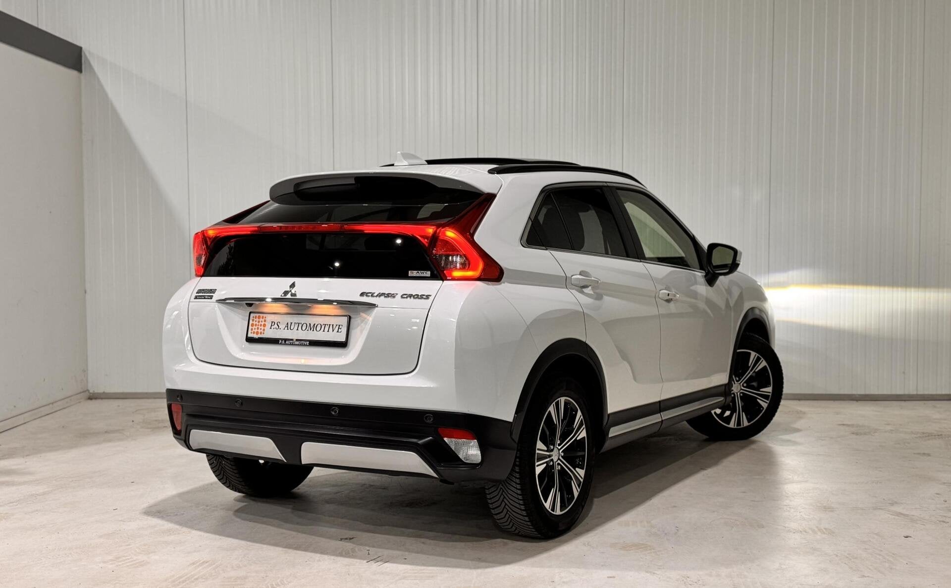 Mitsubishi Eclipse Cross 1.5 Diamant Edition+ 4WD|PANO|360, Automaat, Achterwielaandrijving, 4 cilinders, Met garantie (alle)