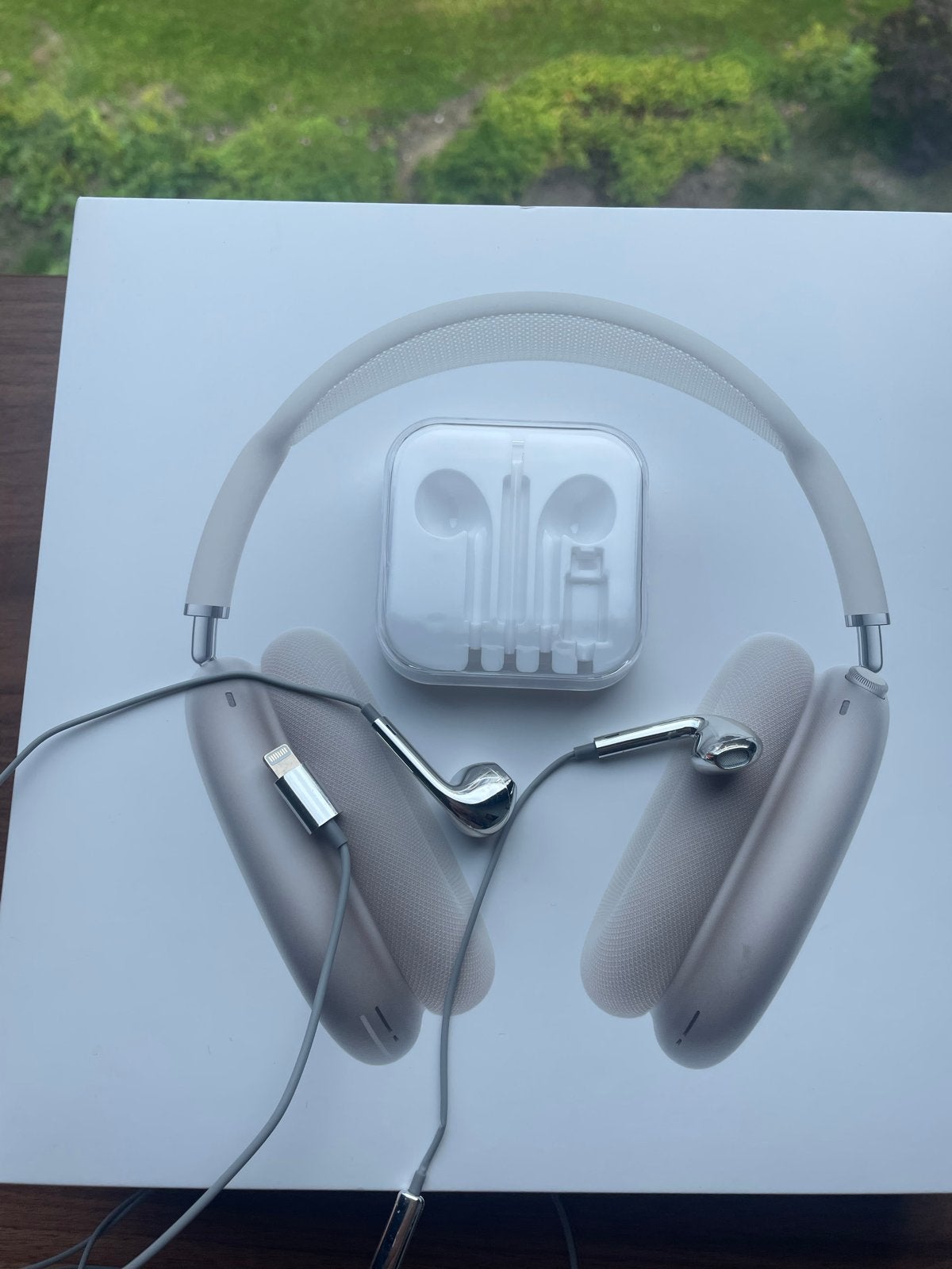 Wired & Dangerous – Chrome Earbuds Y2K | Nieuw, Ophalen of Verzenden, Nieuw, Overige merken