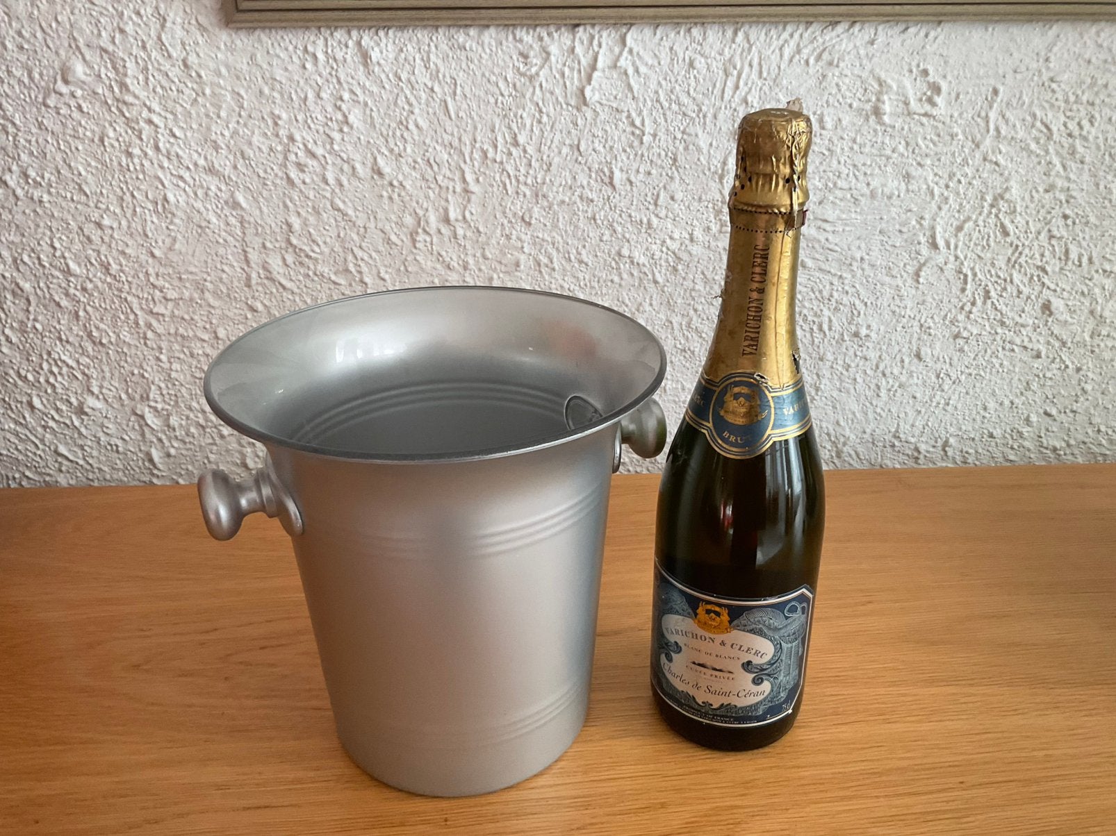Wijnkoeler + fles Champagne, Ophalen, Gebruikt, Kunststof, 5 – 50