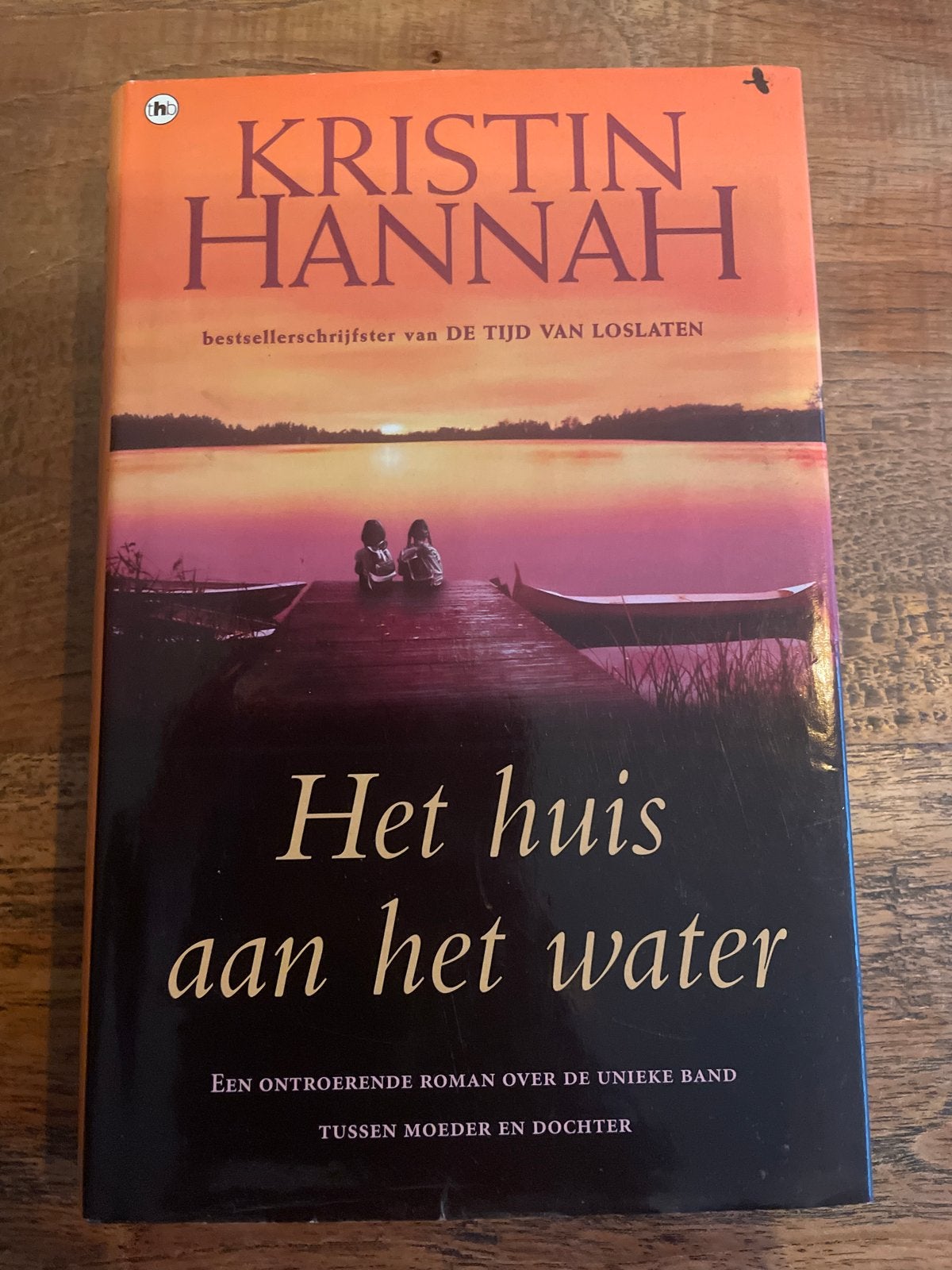 Het huis aan het water - Kristin Hannah, Boeken, Ophalen of Verzenden, Gelezen, Nederland