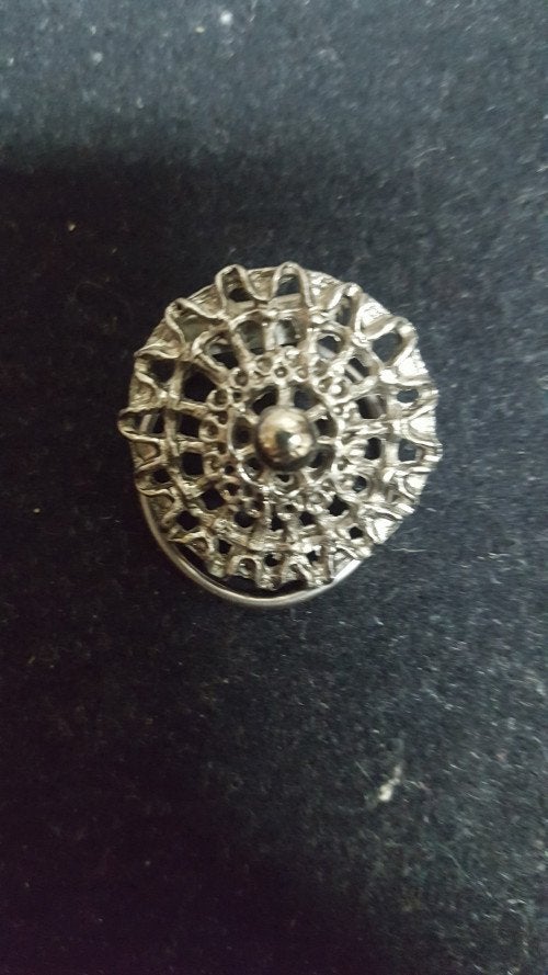 s 359, stropdas clip zilverkleurig, rond, Ophalen of Verzenden, 'T Olde Gre-j, Info@toldegrej.nl, Endepoelstraat 20f Didam