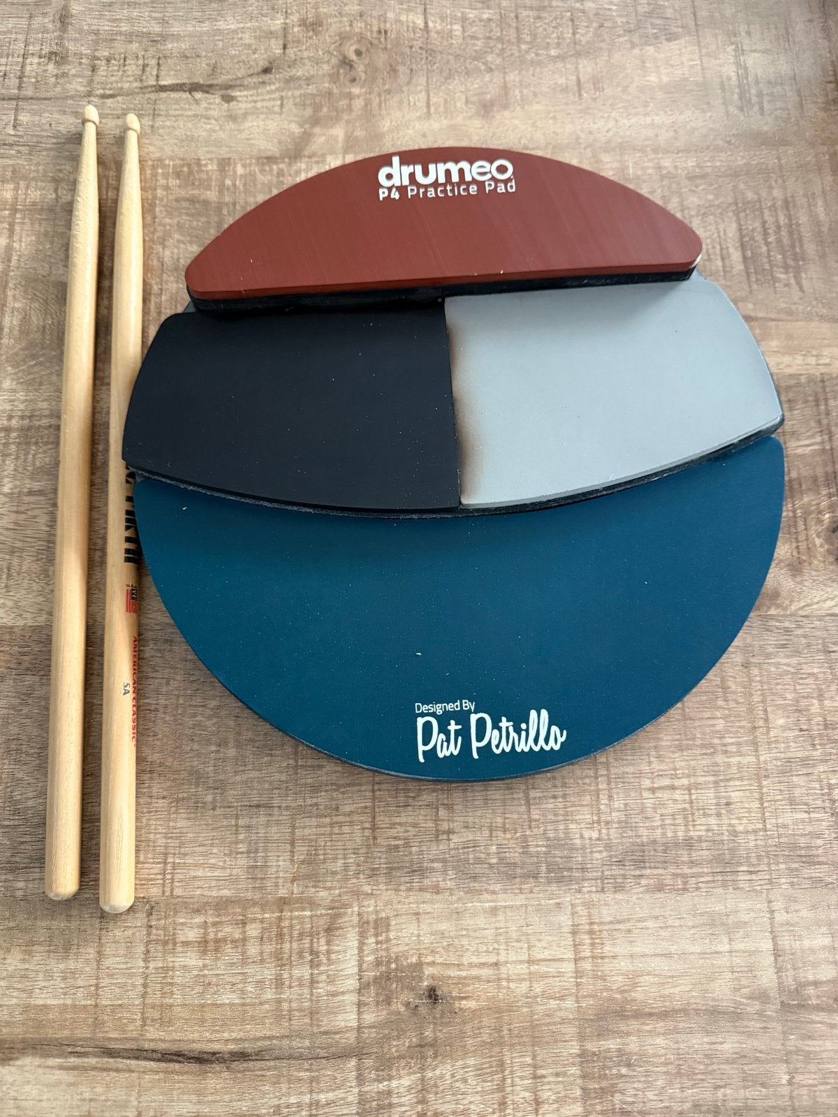 Drumeo P4 Practice Pad met drumstokken, Muziek en Instrumenten, Ophalen, Zo goed als nieuw, Overige merken