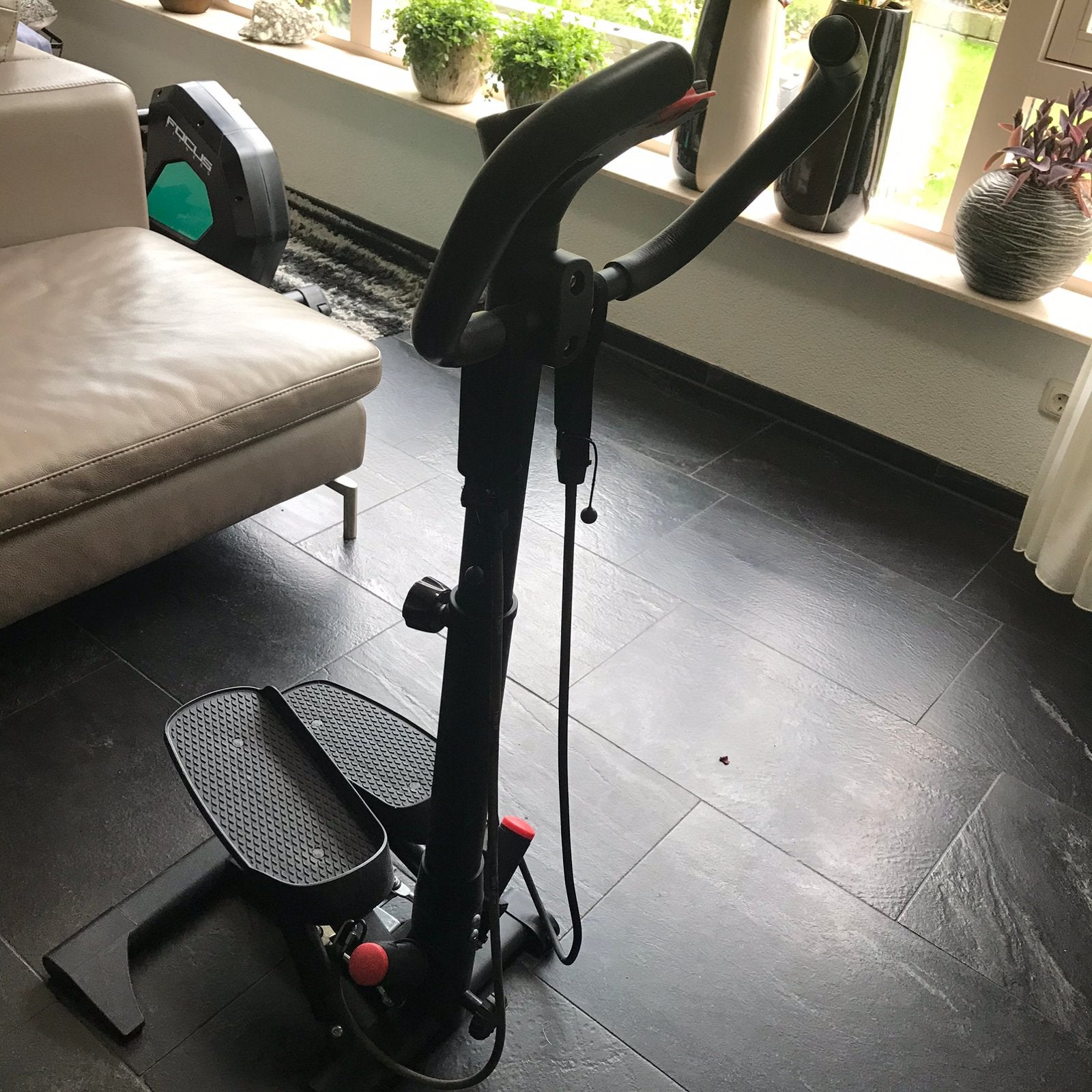 Gratis stepp apparaat, Sport en Fitness, Ophalen, Benen, Stepapparaat, Zo goed als nieuw
