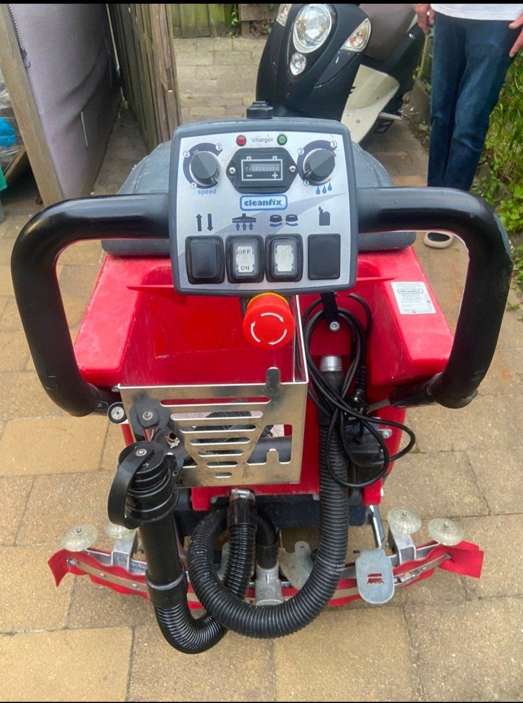 Cleanfix schrobmachine - Gebruikt, Doe-het-zelf en Verbouw, Ophalen, Gebruikt, Schrobmachine
