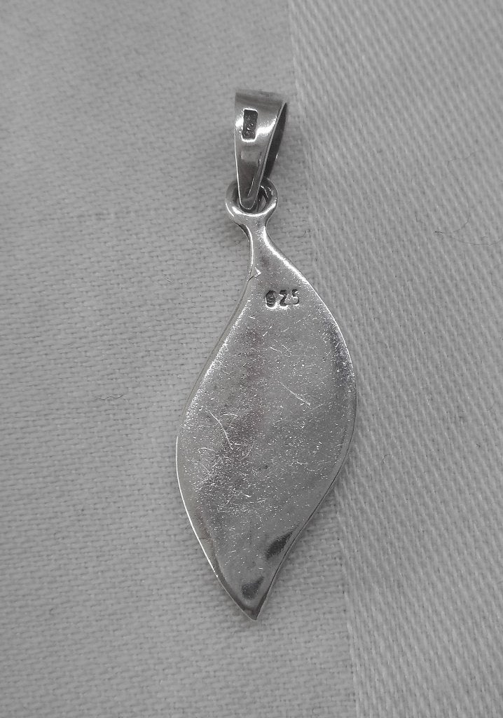 Zilveren vintage hanger met gekleurde parelmoer nr.824, Sieraden, Tassen en Uiterlijk, Kettinghangers, Verzenden, Zo goed als nieuw