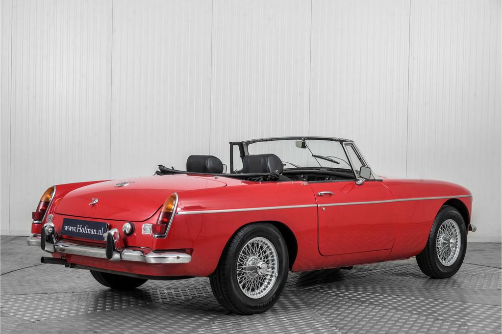 MG B MGB Spaakwielen Overdrive LPG . (bj 1973), Auto's, B, Achterwielaandrijving, Gebruikt, 4 cilinders