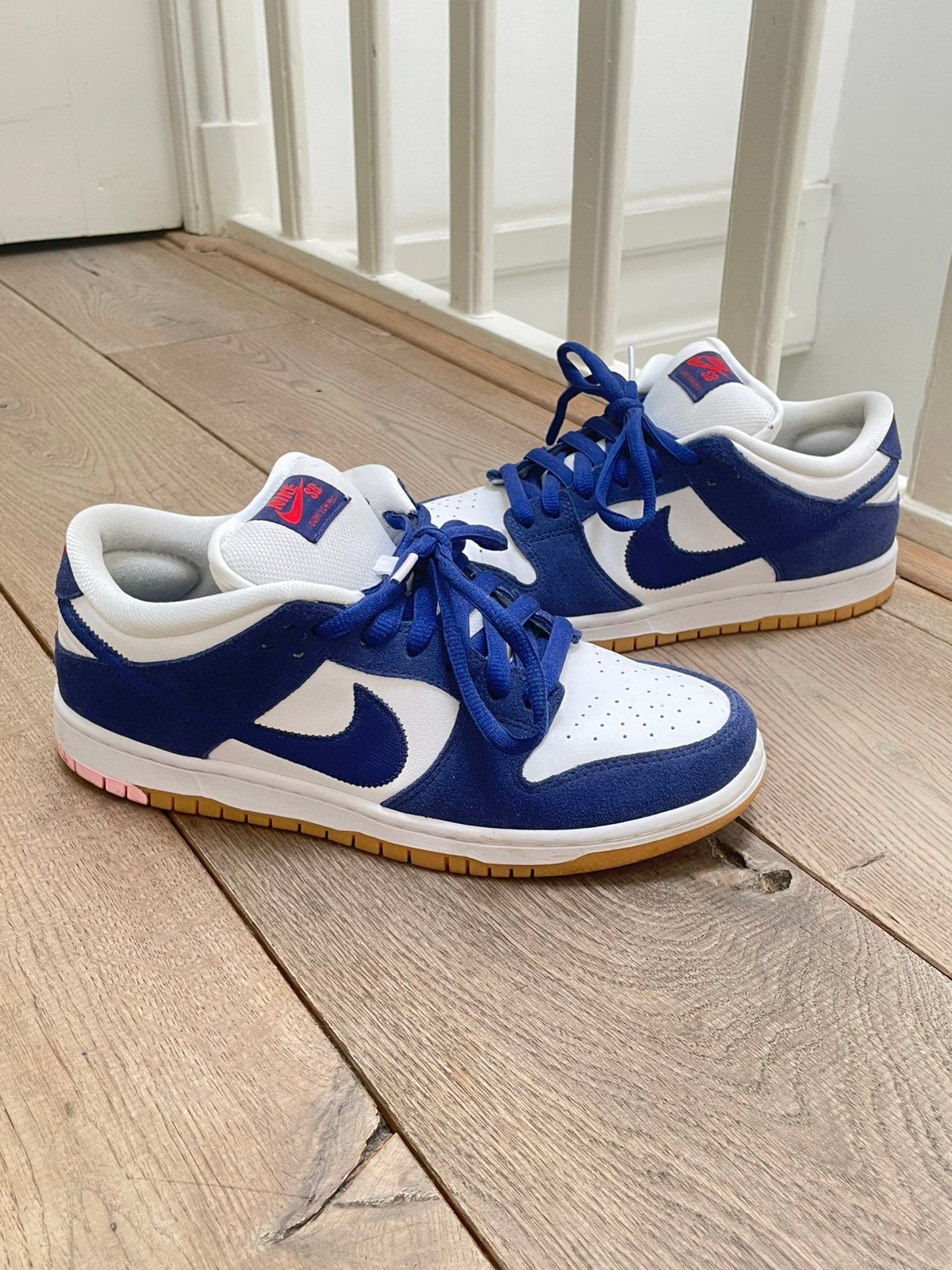 Nike SB dunk low - “Los Angeles”, Blauw, Ophalen of Verzenden, Sneakers of Gympen, Zo goed als nieuw