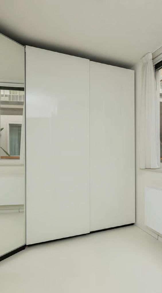 IKEA PAX Kledingkast met witte hoogglans schuifdeuren, Huis en Inrichting, Overige materialen, 200 cm of meer, 150 tot 200 cm