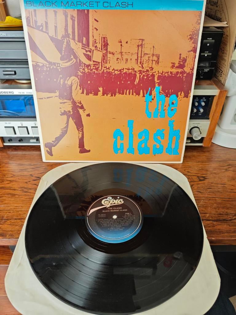 The Clash - Black Market Clash vinyl, Ophalen of Verzenden