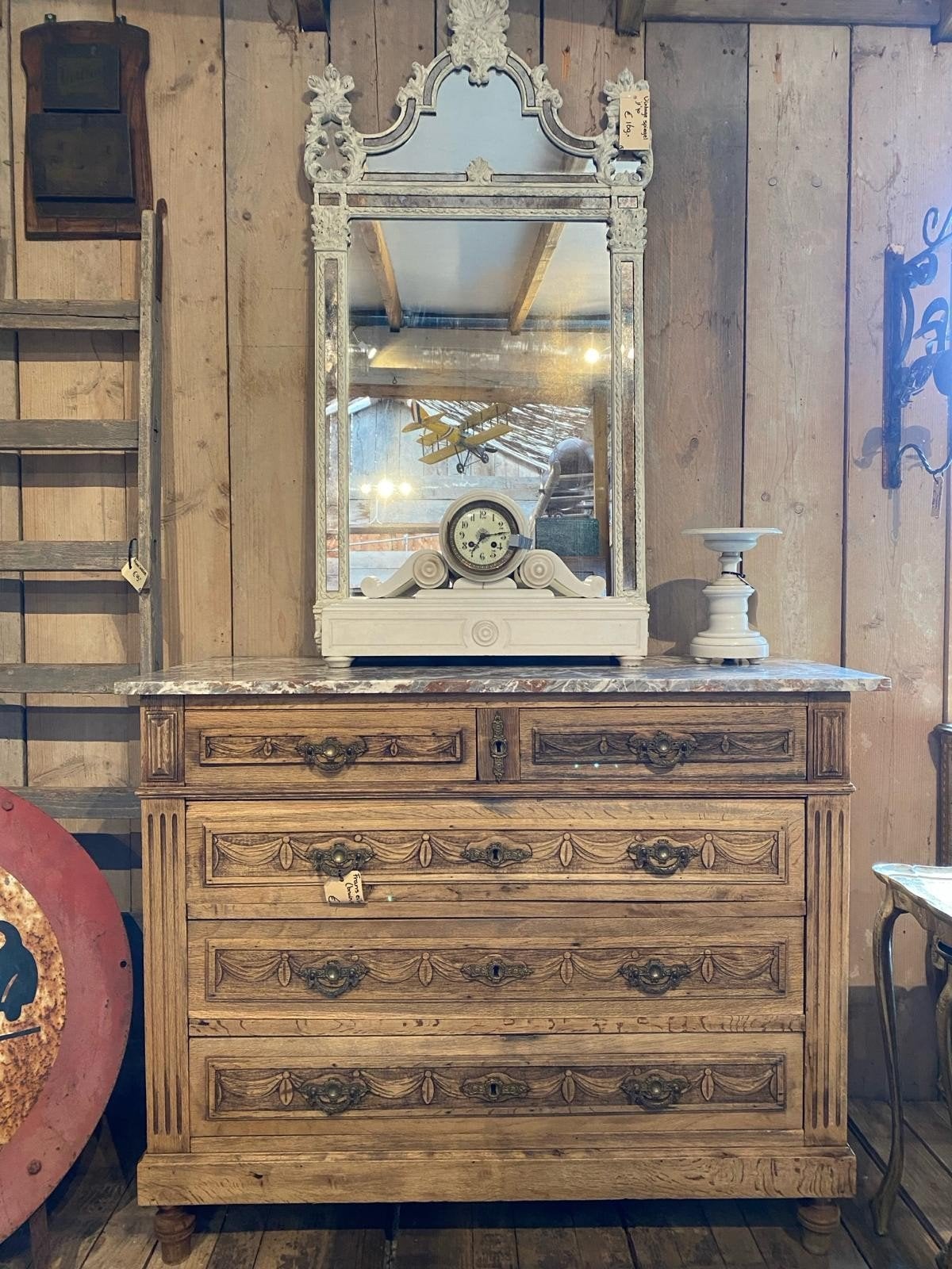 Sierlijk Frans eiken kast ladekast commode, Antiek en Kunst, Ophalen