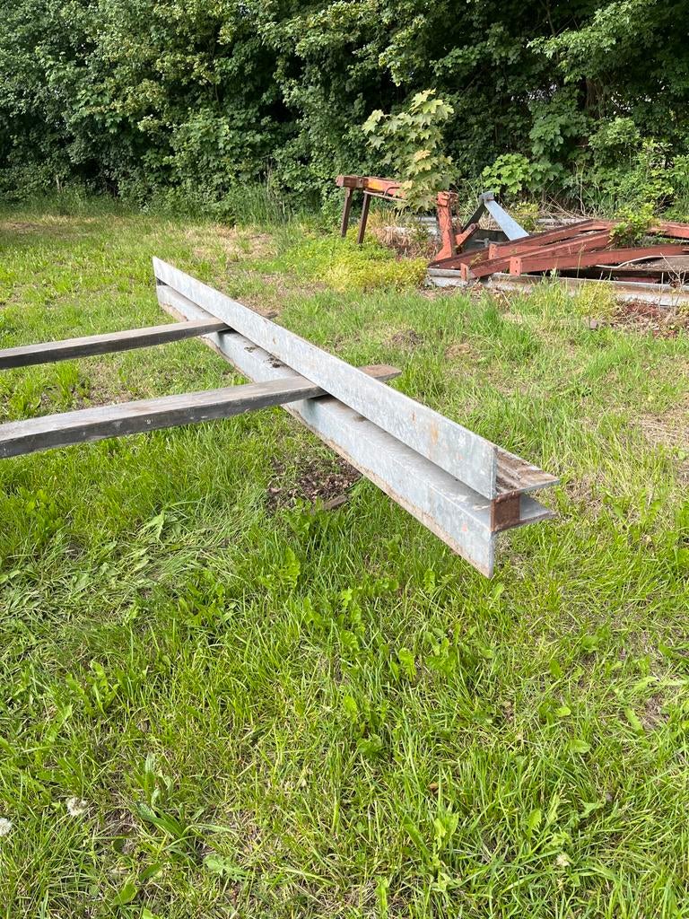 Gegalvaniseerde gegalvaniseerde dubbele hoeklijn, Ophalen of Verzenden, Zo goed als nieuw, IJzer