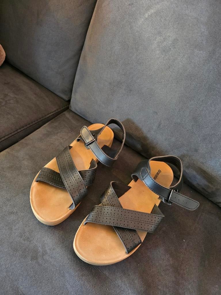 Sandalen, Ophalen, Zwart, Sandalen of Muiltjes, Zo goed als nieuw