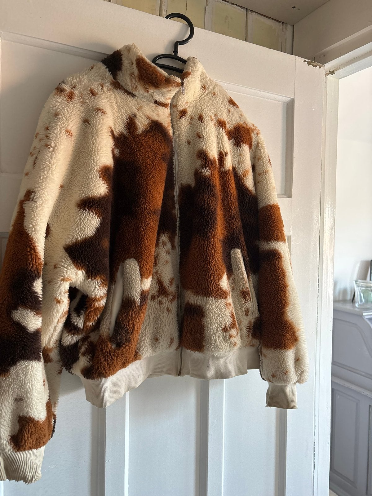 Leuke koeien jas maat S - Perfect voor carnaval!, Ophalen of Verzenden, Gedragen, Maat 36 (S), Meerkleurig