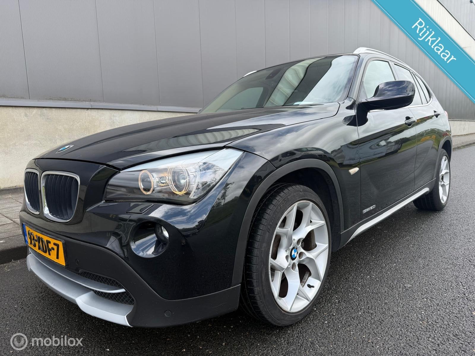 BMW X1 sDrive20i, 184 PK, Schuif-kantel dak, Leder., X1, Euro 5, Achterwielaandrijving, Beige