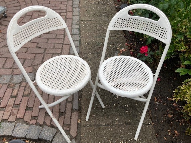 2 witte inklapbare stoeltjes slechts €12,50 SAMEN, Ophalen, Gebruikt, Twee, Wit