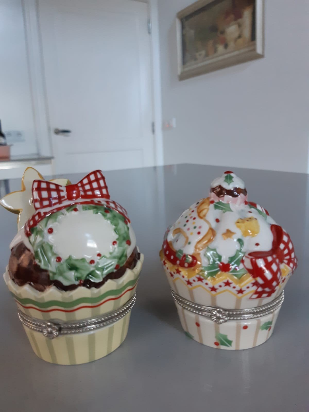 2 Cupcakes Kerst Villeroy en Boch Winter Bakery Decoration, Diversen, Kerst, Ophalen of Verzenden