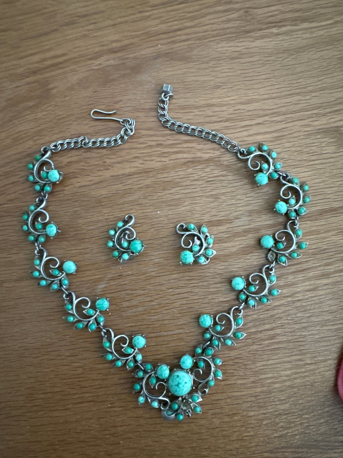 Vintage ketting en oorbellen set met turquoise stenen, Sieraden, Tassen en Uiterlijk, Ophalen of Verzenden, Zilver, Ketting, Met edelsteen