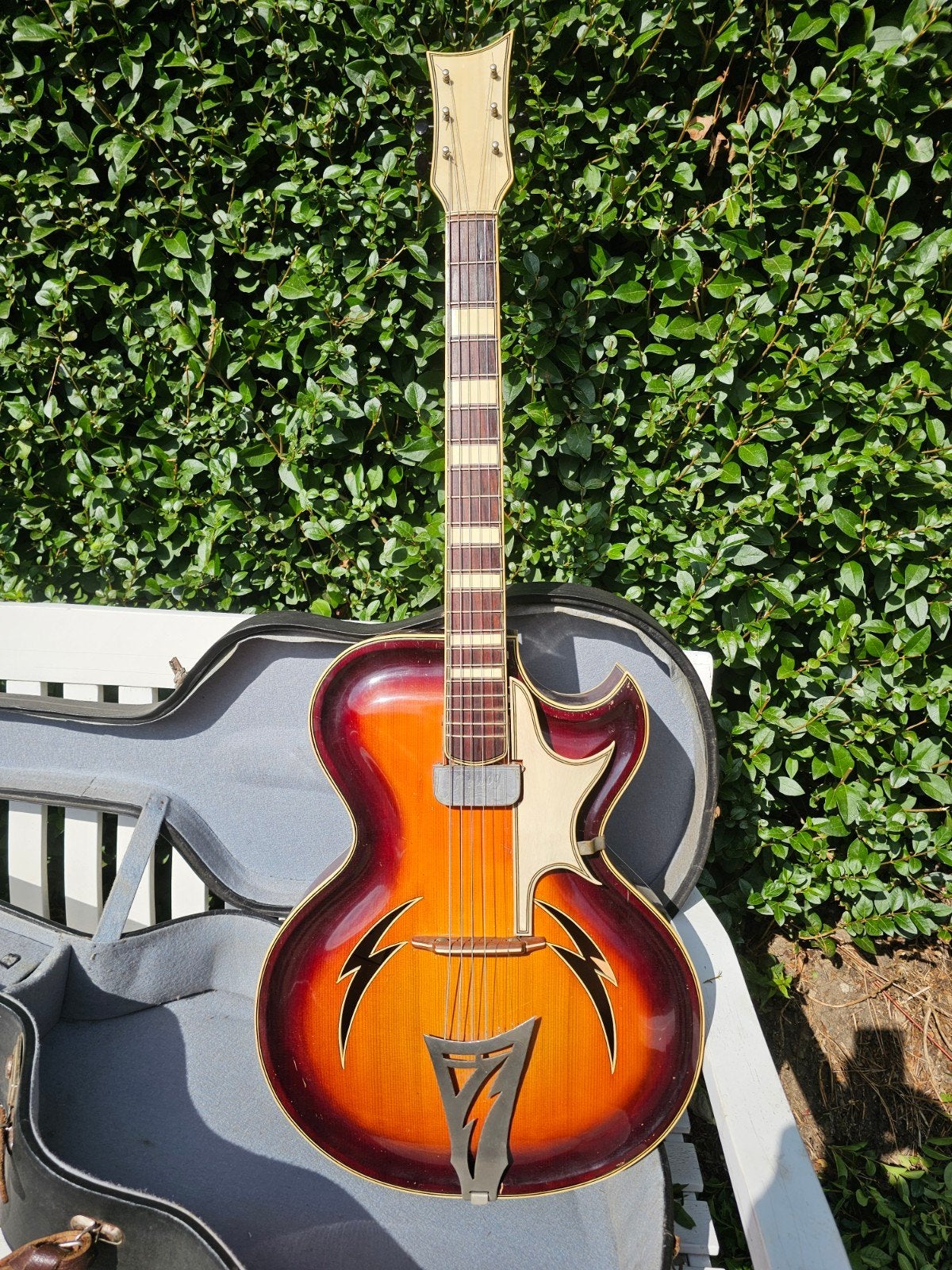VERY RARE: 1940s Osbama Tango Jazz Solid Archtop gitaar, Ophalen of Verzenden, Hollow body, Overige merken