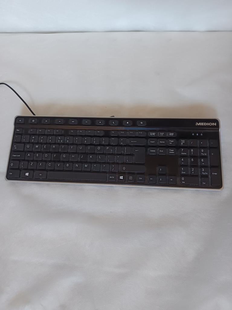 Medion K28 Bedraad Toetsenbord - QWERTY, Computers en Software, Toetsenborden, Gebruikt, Medion, Ophalen of Verzenden, Qwerty