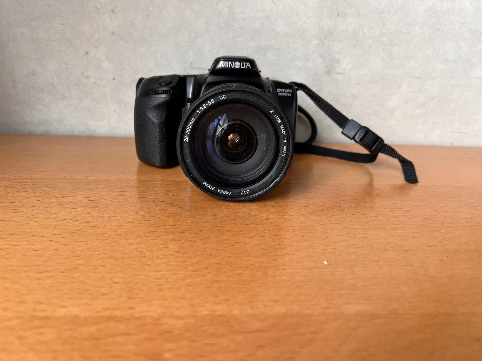 Minolta Dynax 500si autofocus met Sigma 28-200 telelens, Ophalen of Verzenden, Spiegelreflex, Minolta
