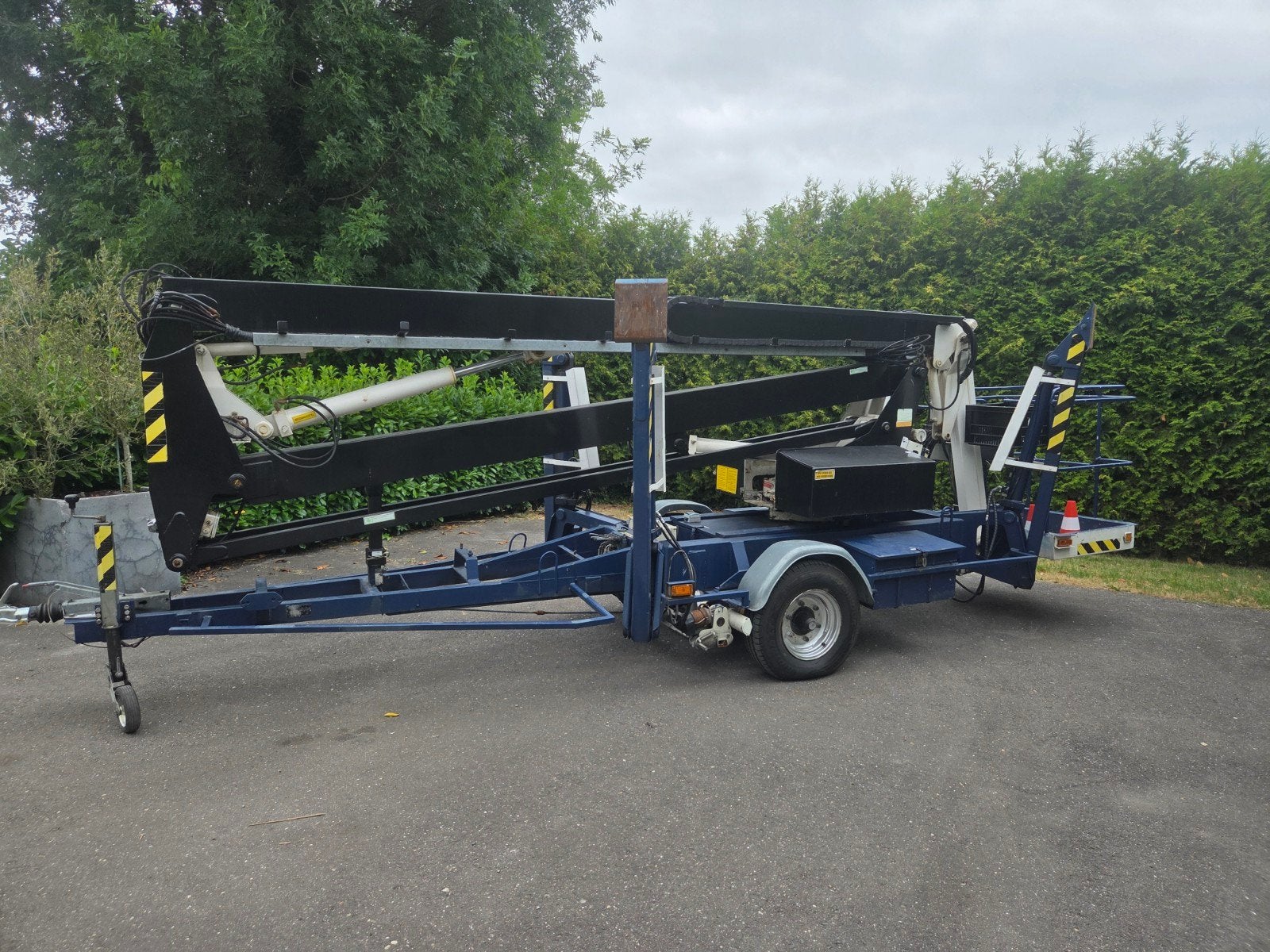 AERIAL R16T Aanhanger hoogwerker - 14,20m werkhoogte, Ophalen