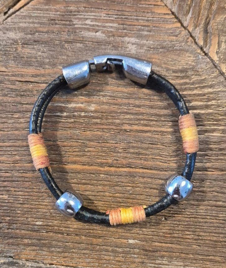 Armband  in Ibiza stijl, Ophalen of Verzenden, Zo goed als nieuw, Overige kleuren, Overige materialen
