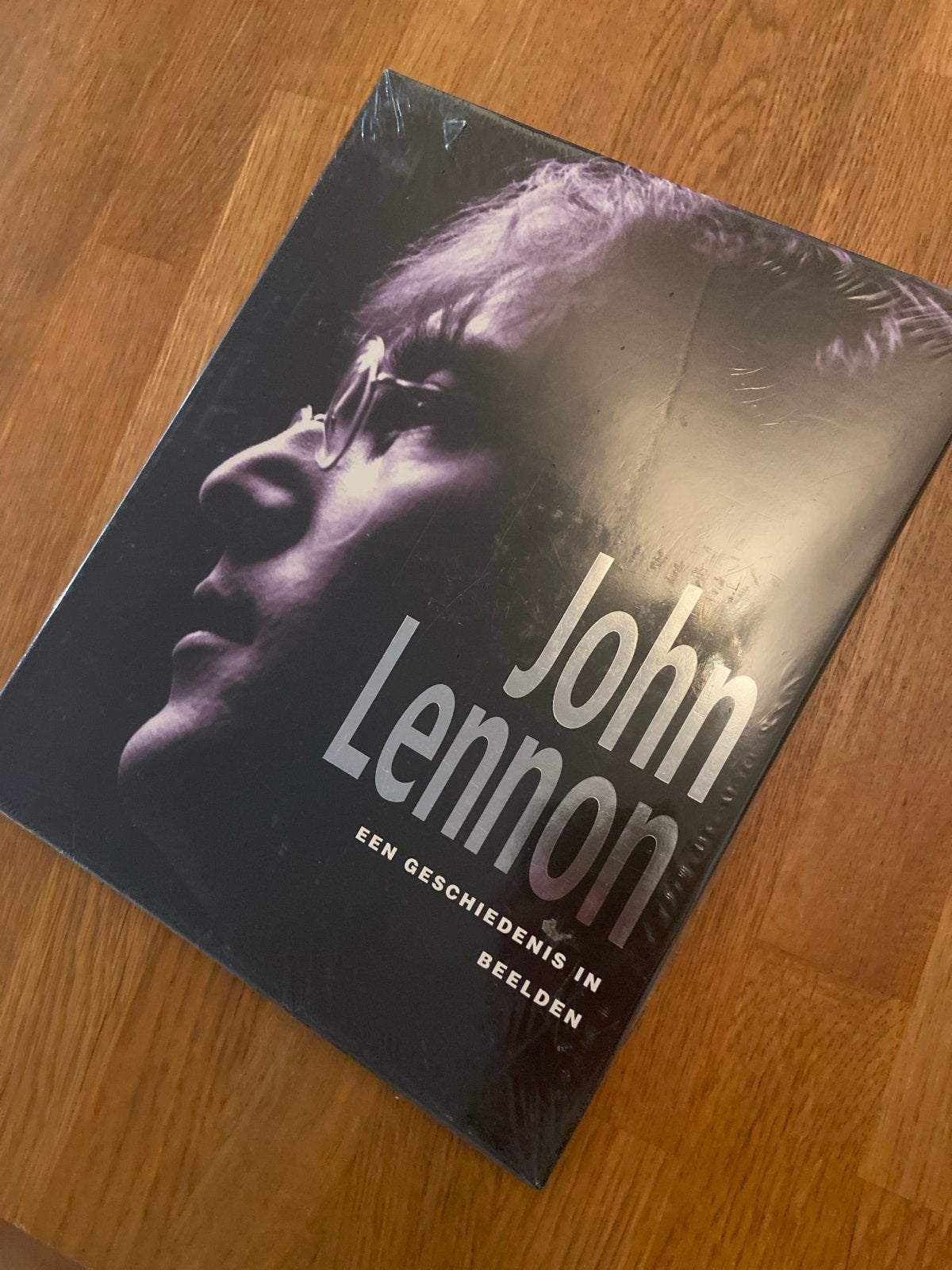 John Lennon: Een Geschiedenis in Beelden - Nieuw Boek, Boeken, Ophalen of Verzenden, Nieuw, Artiest