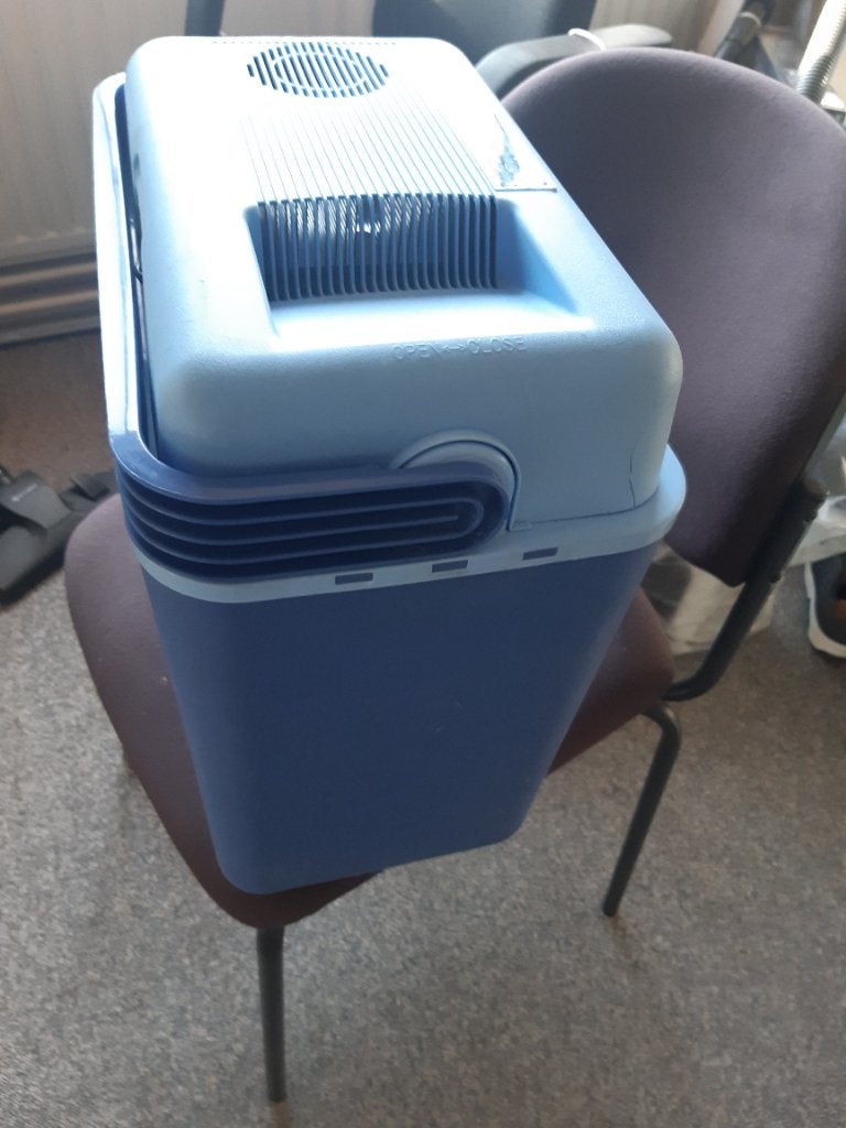 Cool / ice box , zgan, 25,00 Euro Minimaal, aub, Ophalen, Zo goed als nieuw