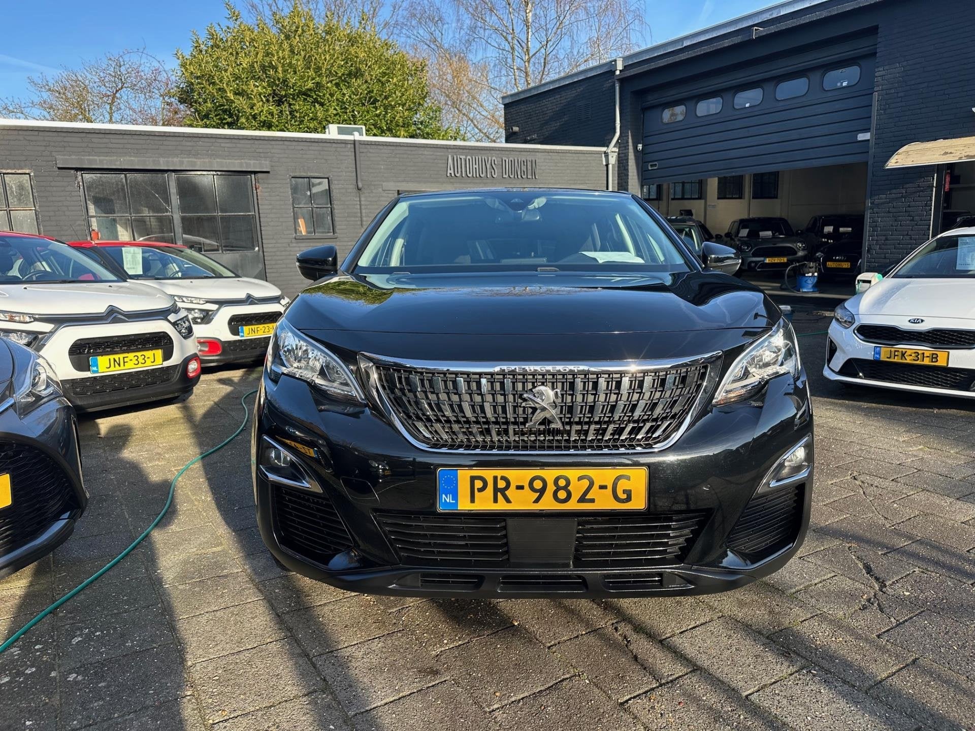 Peugeot 3008 1.2 PT Aut|131pk|Nieuwe Motor+Riem|NL auto|, Dealer onderhouden, Gebruikt, 1199 cc, Zwart