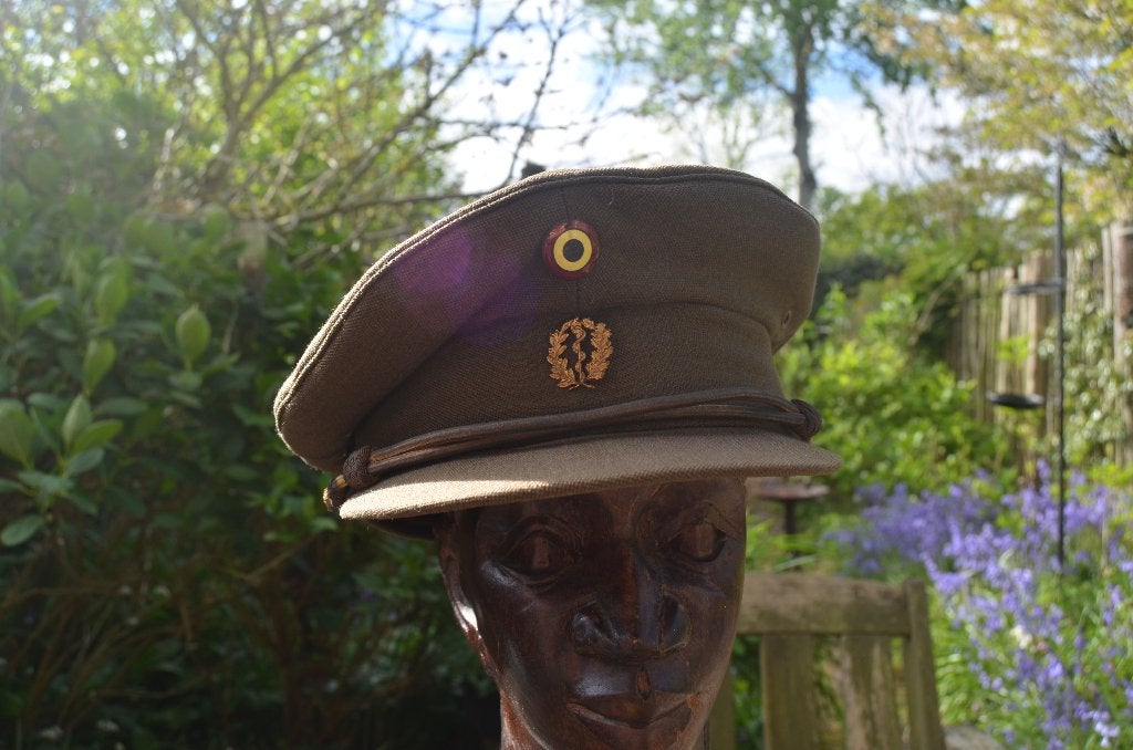 Div. petten Belgische marine / Belgisch leger, Ophalen of Verzenden, Landmacht, Overige gebieden, Helm of Baret
