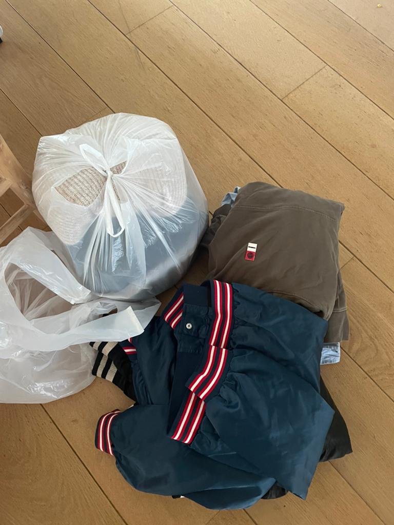 Gratis zak jongens kleding, in zeer goede staat 146-152, Ophalen