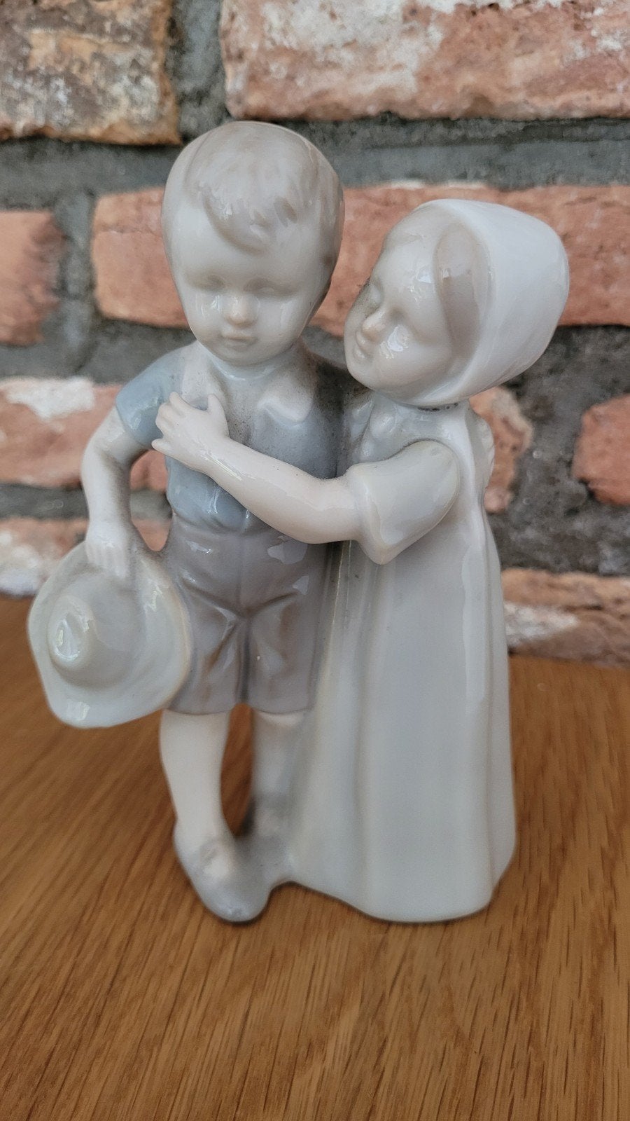 Vintage Porseleinen Beeldje - Jongen & Meisje - Vaga Intl., Ophalen of Verzenden, Zo goed als nieuw