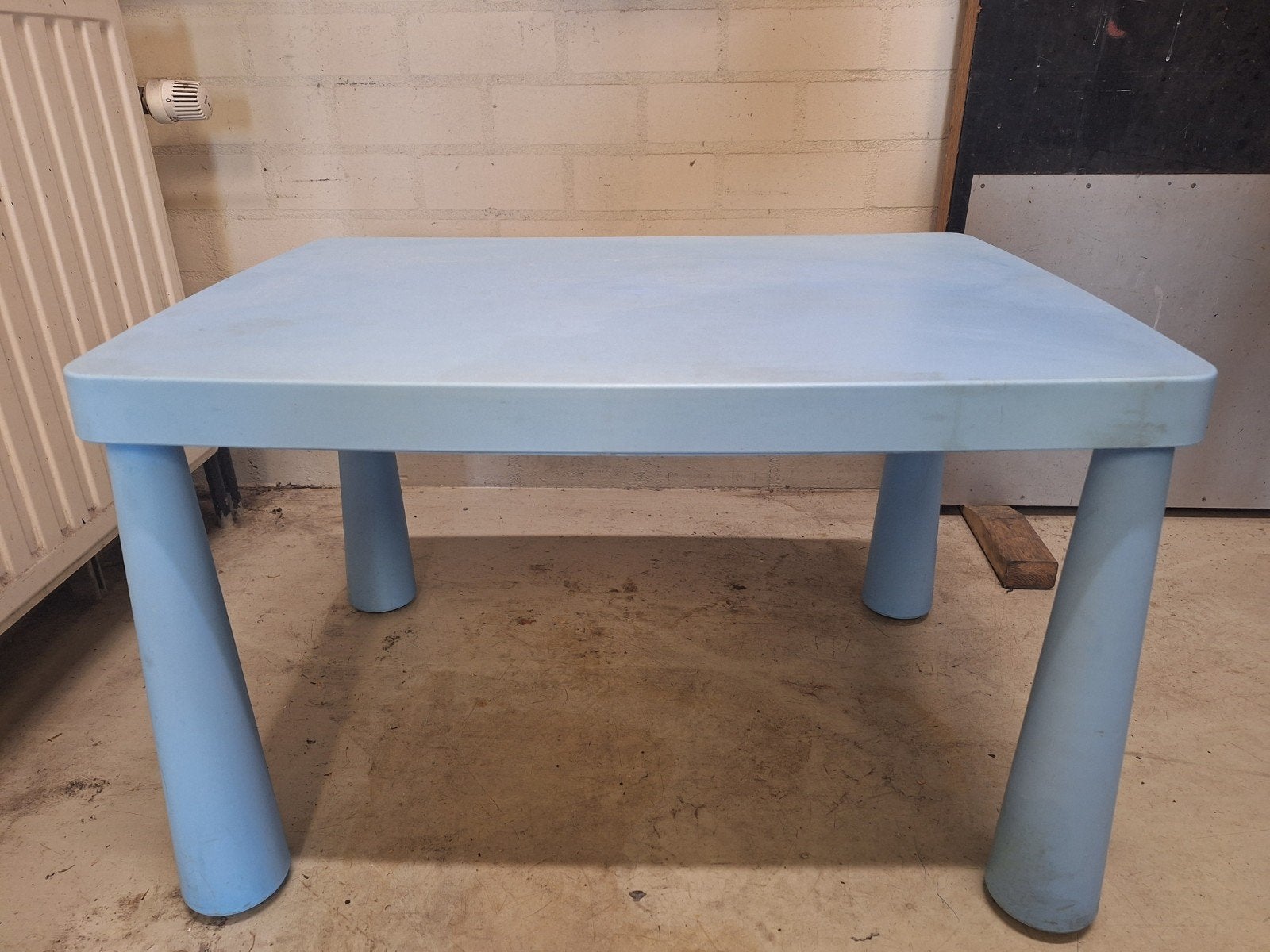 Lichtblauwe kindertafel - Ideaal voor spelen en leren, Ophalen, Gebruikt, Tafel(s)