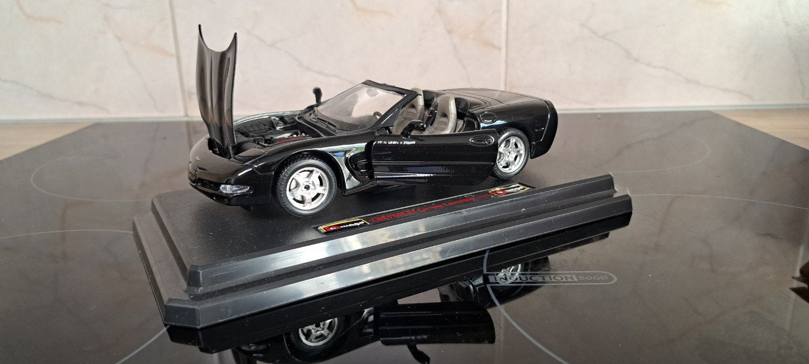 Bburago Chevrolet Corvette C5 Cabriolet 1:24 Zwart, Hobby en Vrije tijd, Ophalen of Verzenden, Nieuw, Auto, Bburago