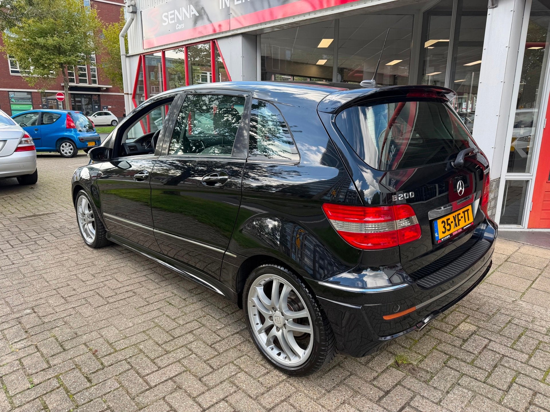 Mercedes-Benz B-klasse 200 Aut - BRABUS EDITION - FULL !, Auto's, Dealer onderhouden, 136 pk, Gebruikt, Zwart