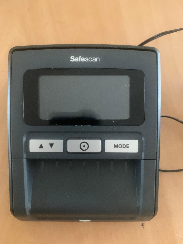 Safescan valsgelddetector, Ophalen