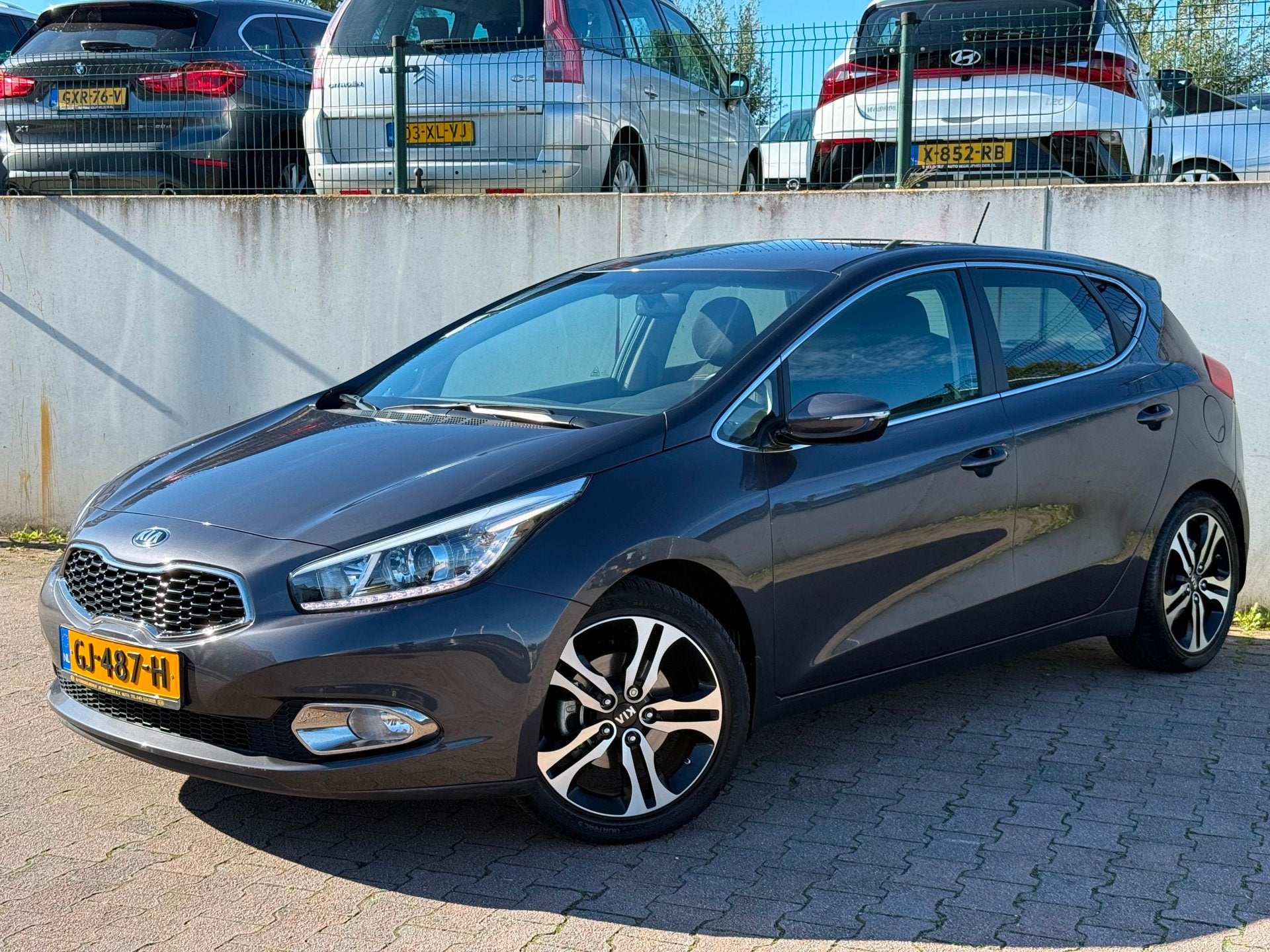 Kia Cee'd 1.6 GDI BusinessLine/NAVI/CAMERA/28741 KM NAP/DEAL, Voorwielaandrijving, Gebruikt, 4 cilinders, Origineel Nederlands