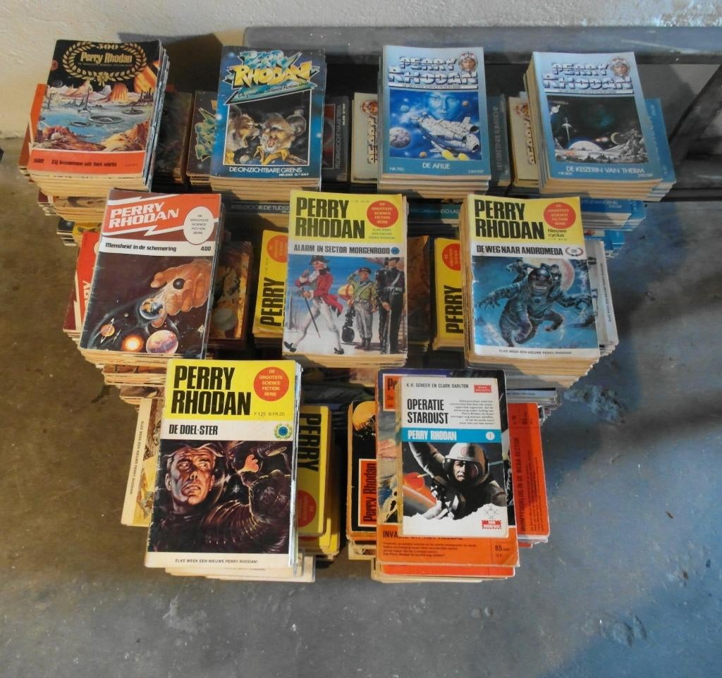 2500 PERRY  RHODAN  SF-pockets, Ophalen, Gelezen, Diversen