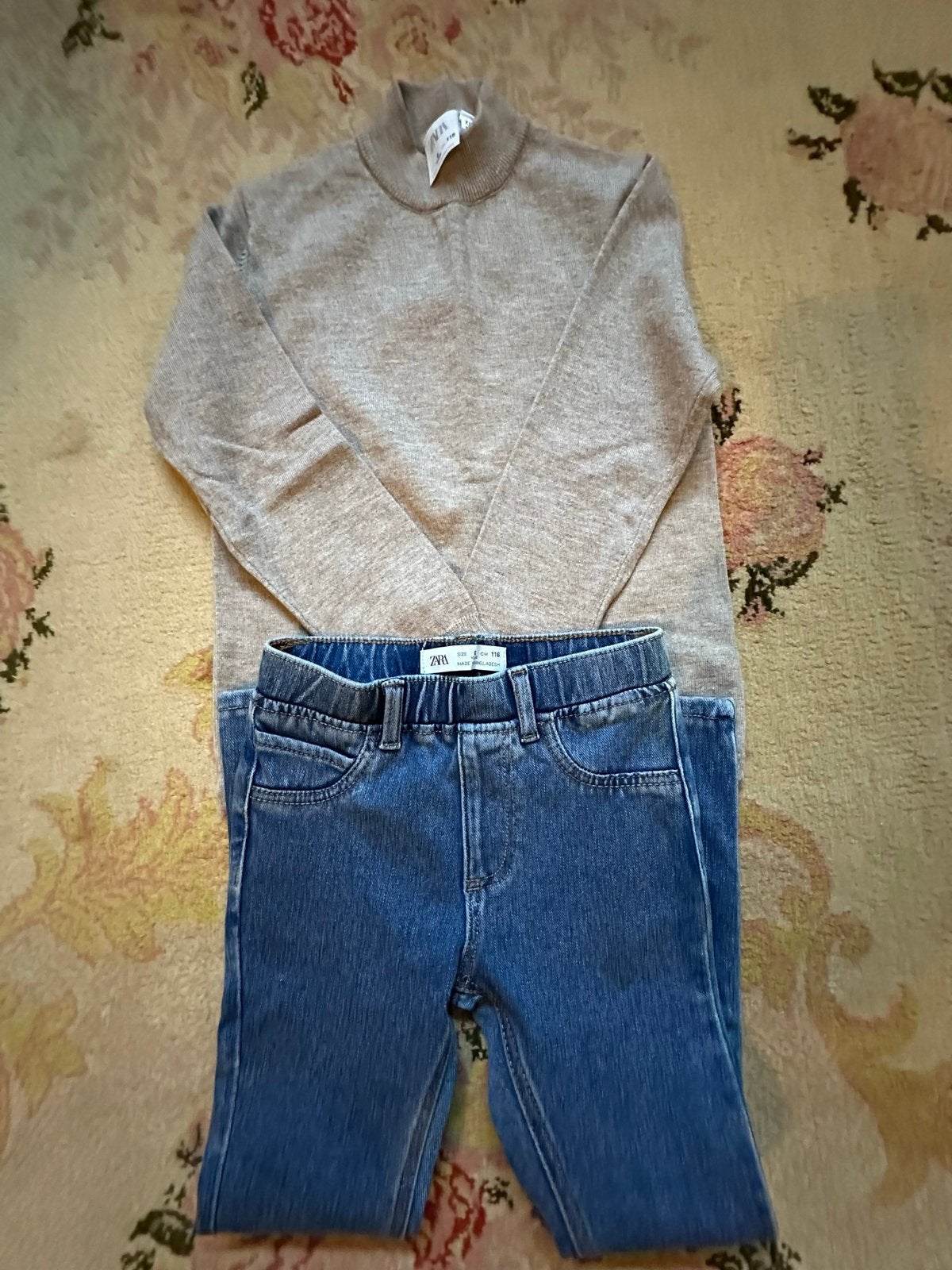 Zara spijkerbroek en trui maat 116, Ophalen of Verzenden, Gebruikt, Jongen of Meisje, Setje